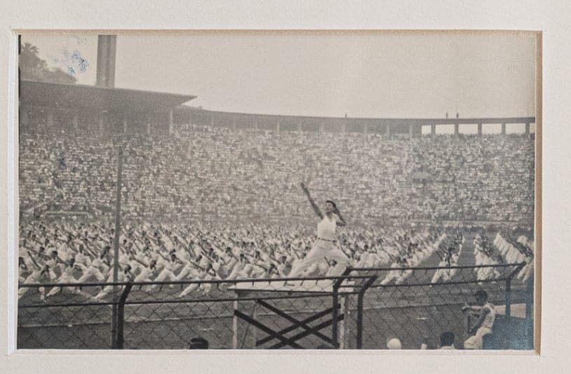 Comemorações do IV Centenário — Em destaque, Oscar Kato na apresentação dos alunos da Escola de Educação Física da USP